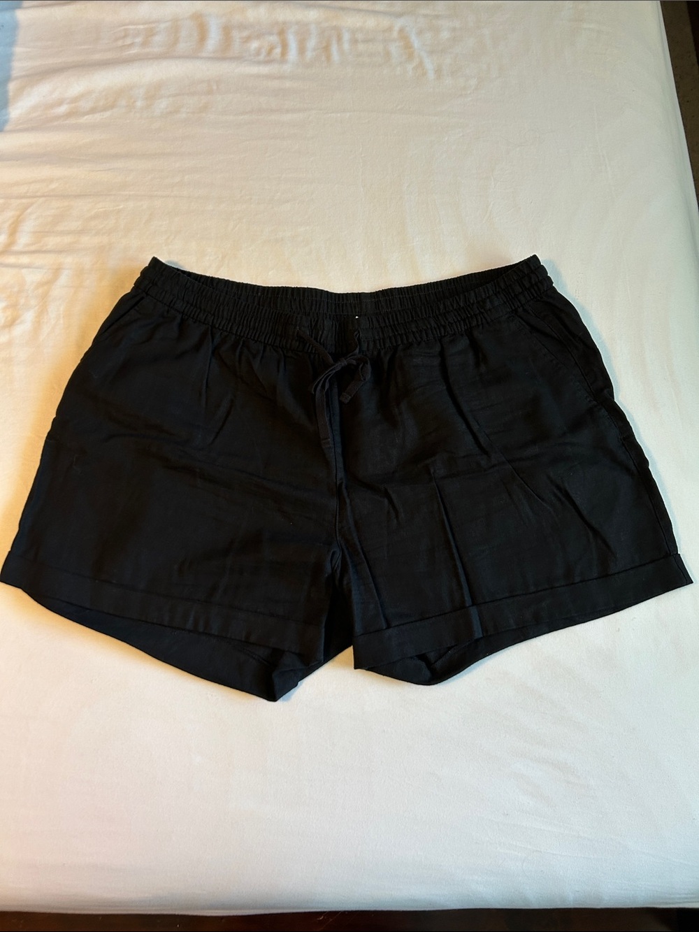 Women's Black Linen- blend Shorts